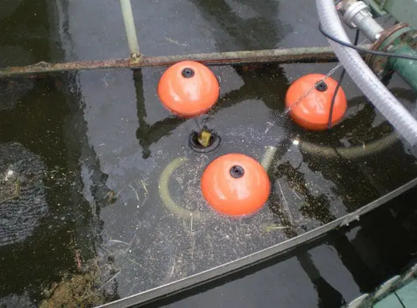 Tsurumi pump FSP series, floating scum skimmer for wastewater and water treatment applications.